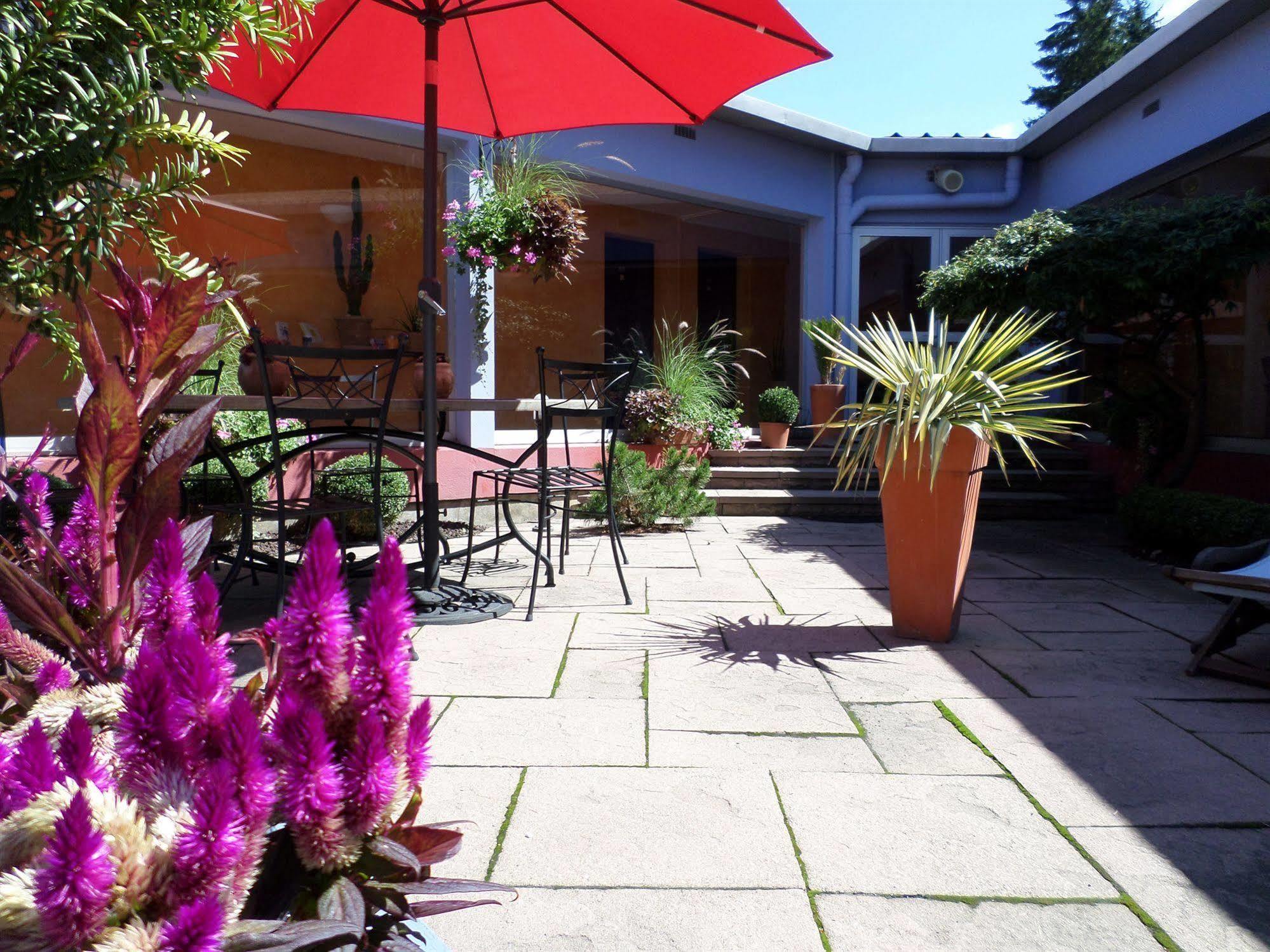 Logis Hotel Atrium Epinal Golbey Chavelot Экстерьер фото